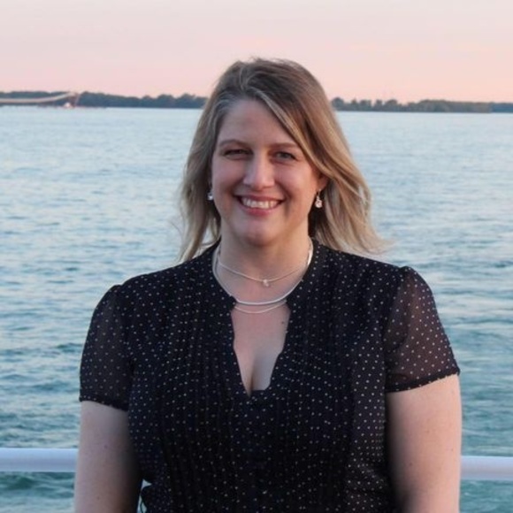 Meet your Posher, Kim - Picture 1 of 1